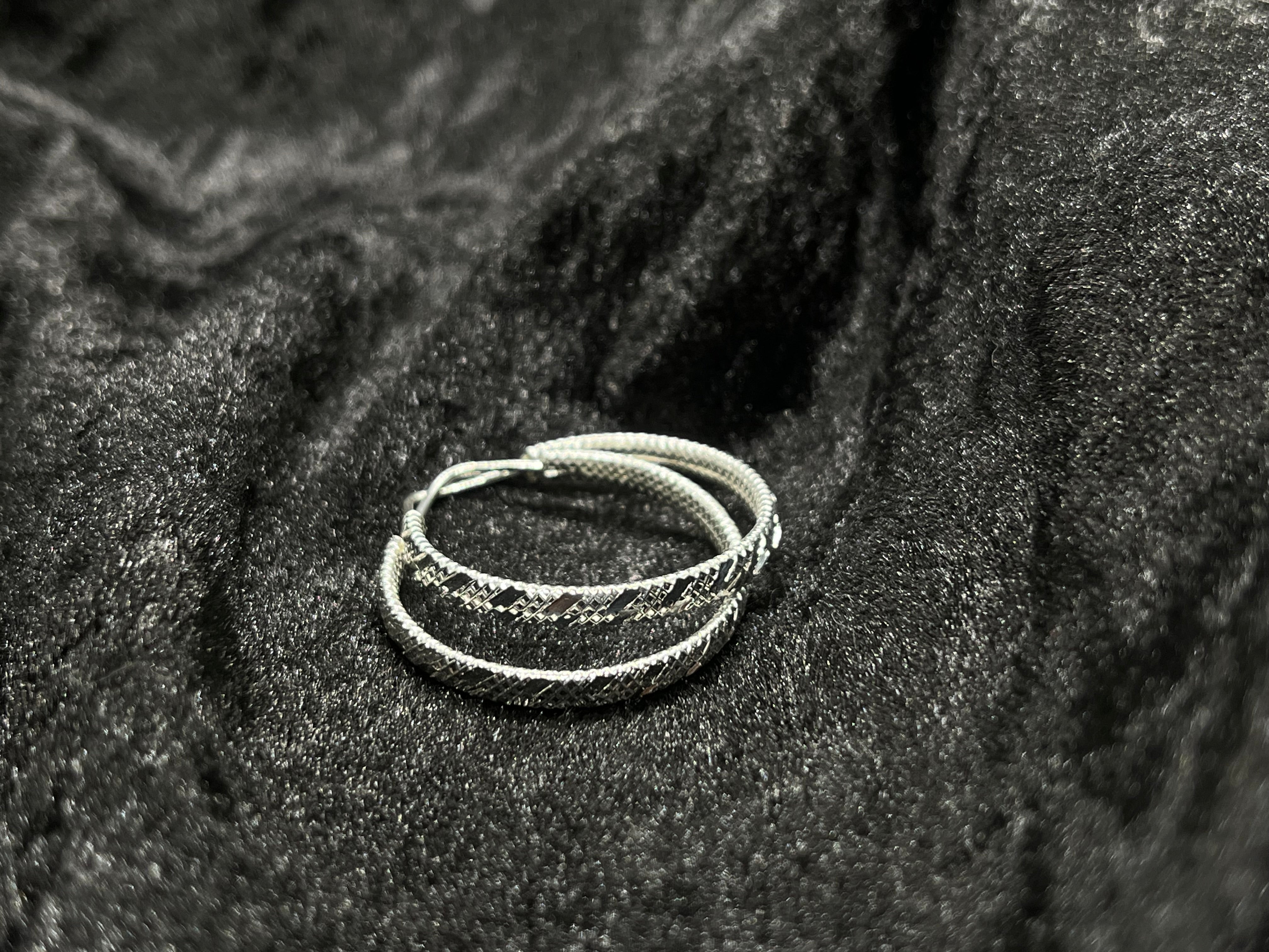 27 mm Diamond Snake Pattern Silver Hoops Earrings For Women Medium Hoo ...