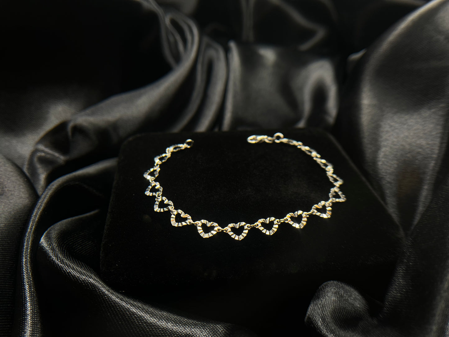 Silver Heart Bracelet for Women 18 cm