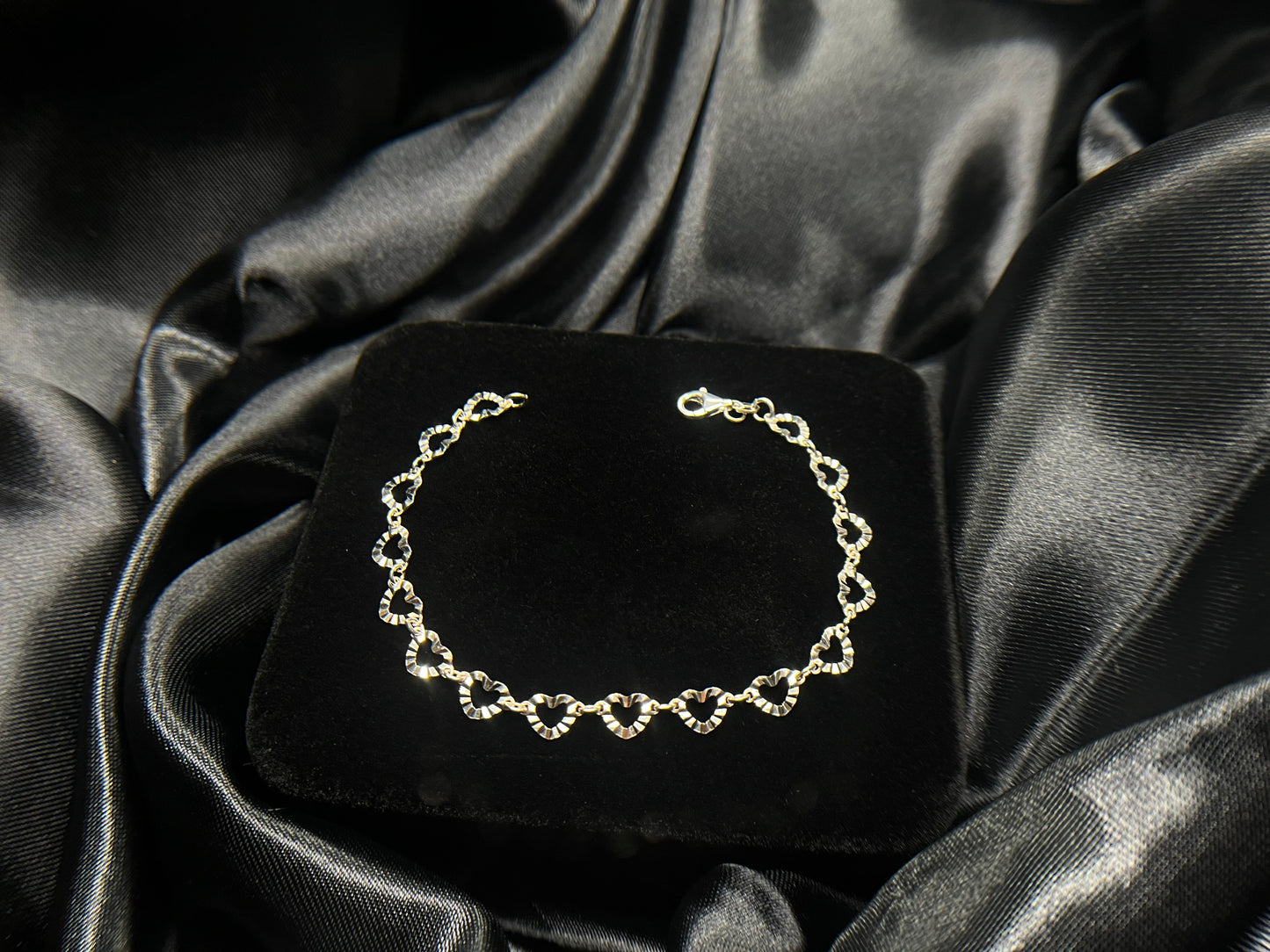 Silver Heart Bracelet for Women 18 cm