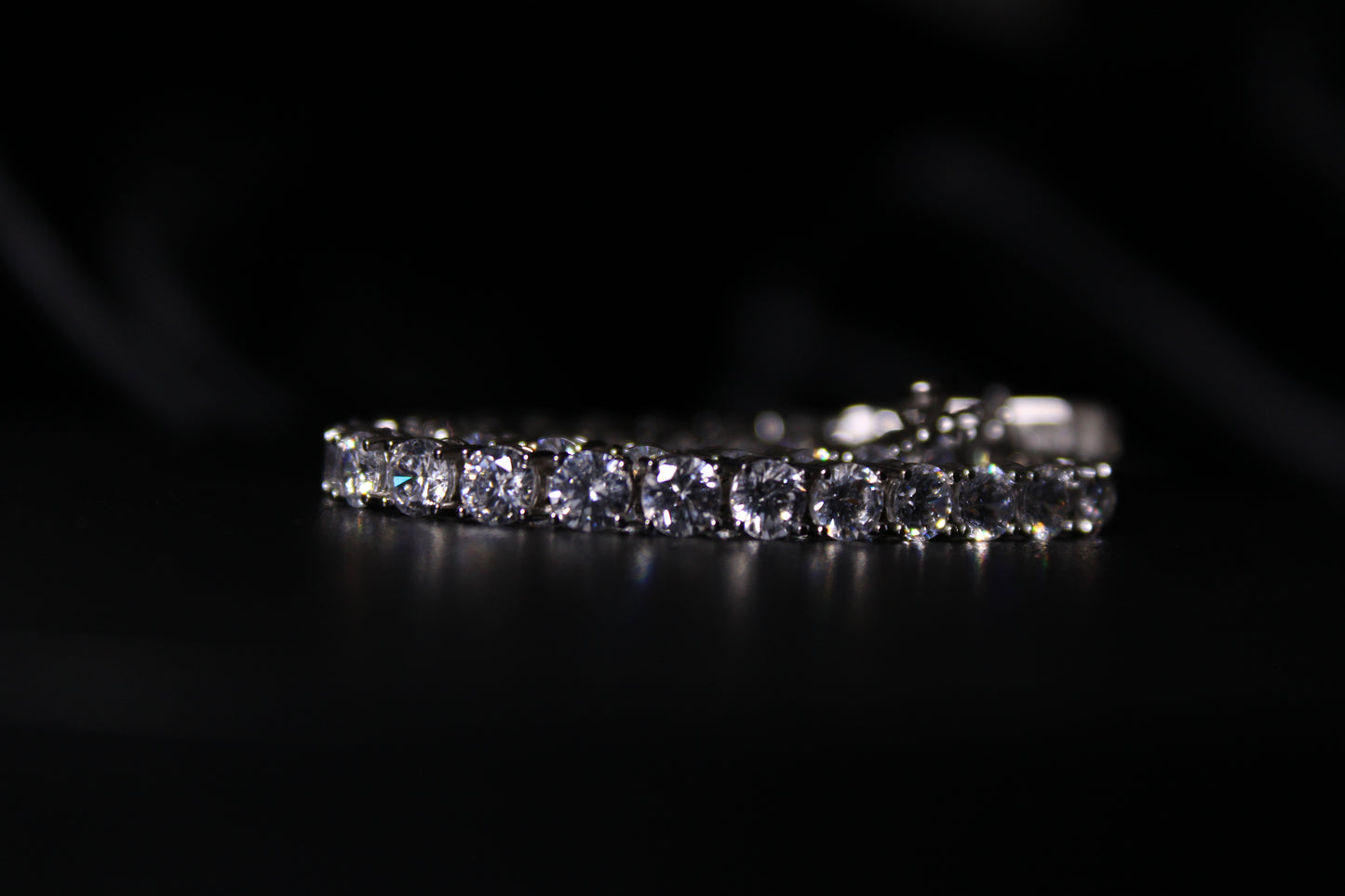 Sterling Silver Rhodium-plated 4mm CZ 7.5in Tennis Bracelet
